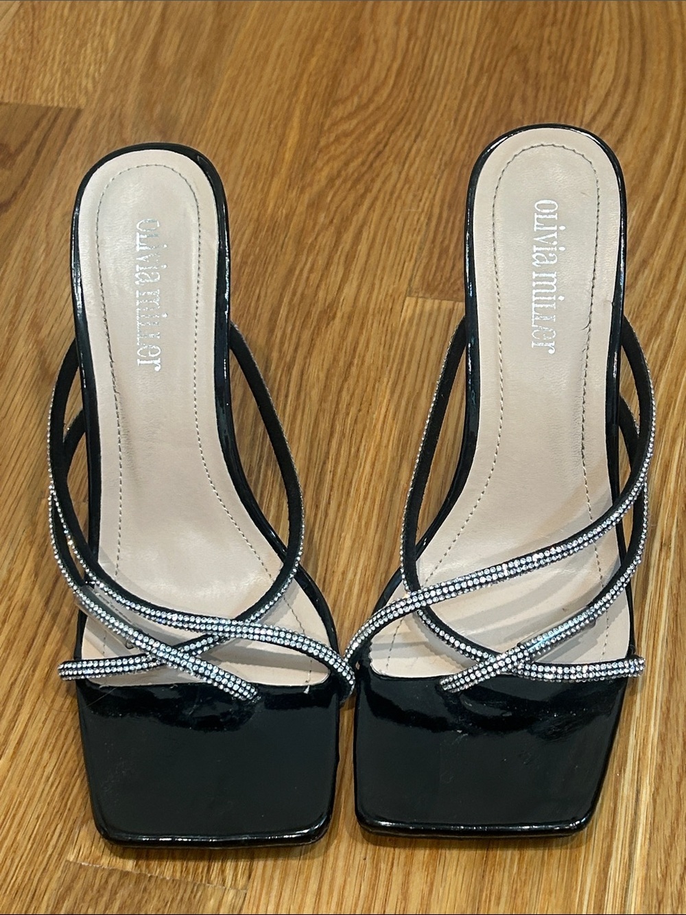 Olivia Miller Black Patent Slide Sandals with Rhinestone Straps 4” heels size 8